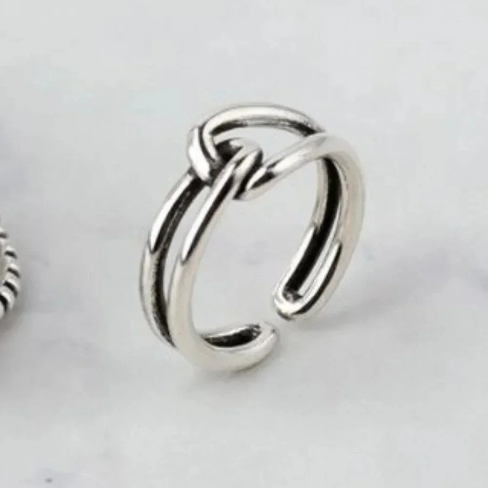 Minimalist 925 Sterling Silver Knot Twist Ring